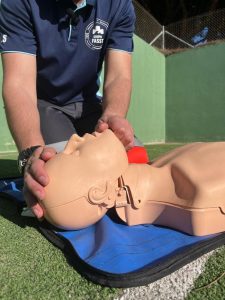 maniobra frente mentón